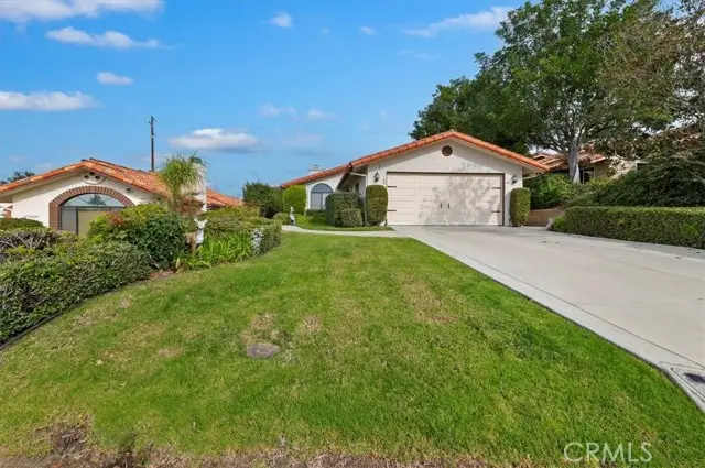 1168 N Crescent Ridge, Fallbrook, CA 92028 - Image #2