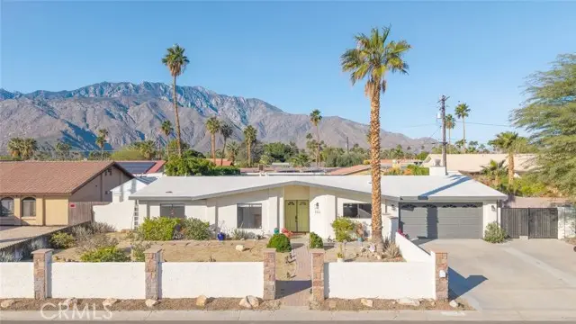 2333 N San Clemente, Palm Springs, CA 92262 - #2