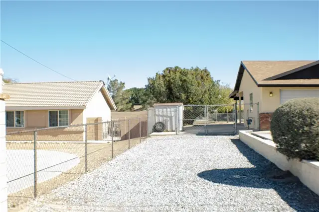 7407 Kenyon, Hesperia, CA 92345 - #3