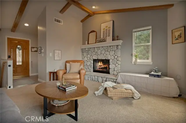 1419 Calgary, Lake Arrowhead, CA 92352 - #1