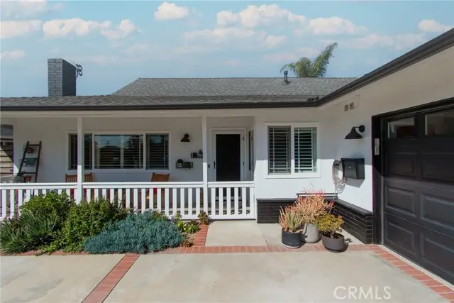15551 Aulnay Lane, Huntington Beach, CA 92647 - #3