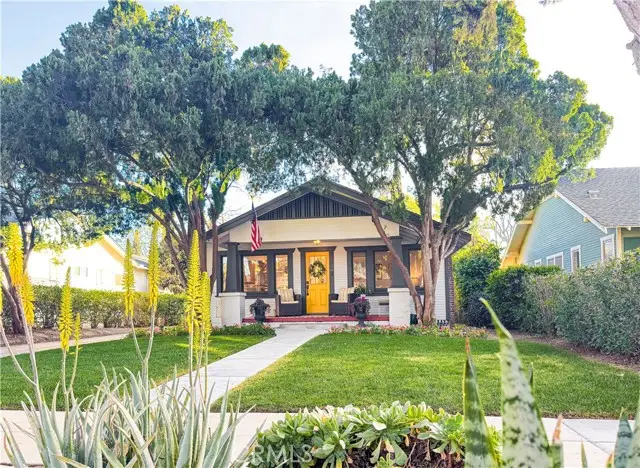 4032 Elmwood Court, Riverside, CA 92506 - #2