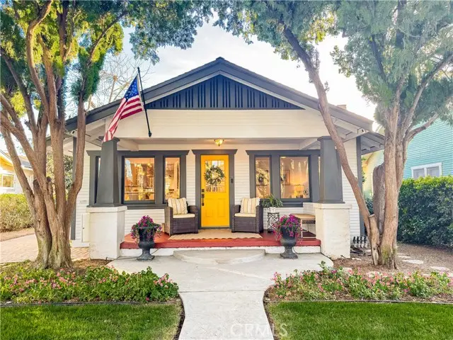 4032 Elmwood Court, Riverside, CA 92506 - #3