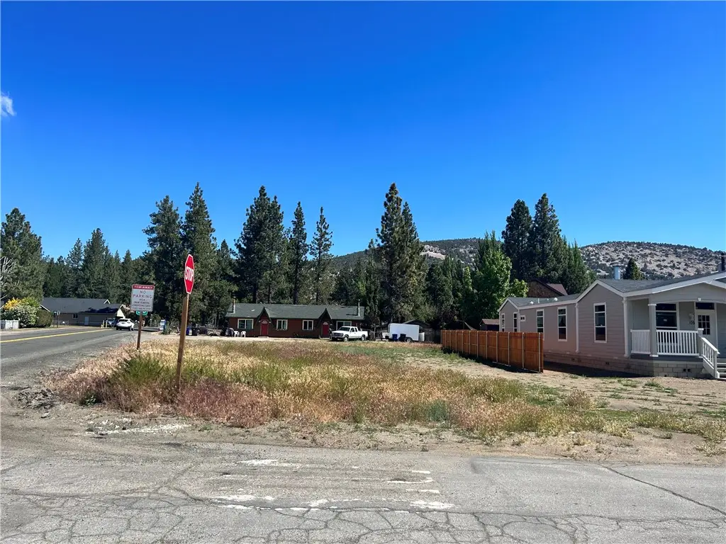 900 Greenway Drive, Big Bear City, CA 92314 - #1