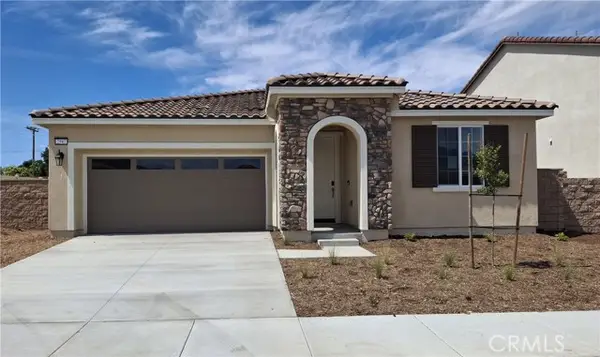 2587 Moonshimmer Street, Hemet, CA 92543