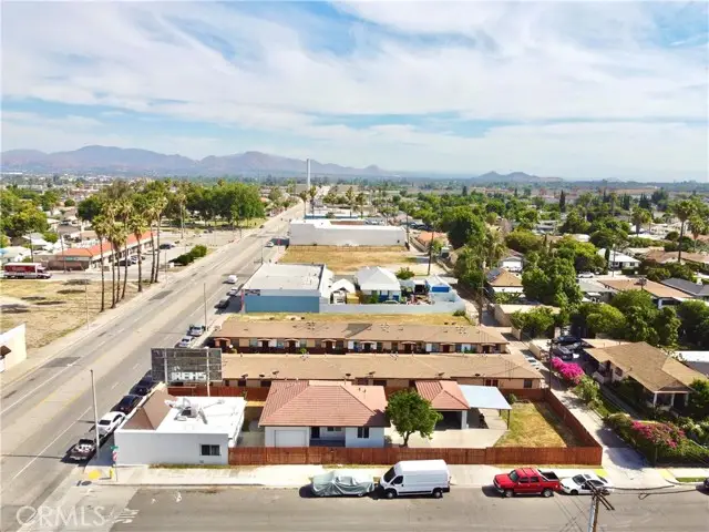 796 N Mount Vernon Avenue, San Bernardino, CA 92411 - Image #3