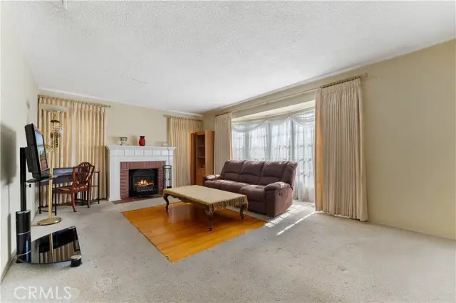 3880 Olmsted Avenue, Los Angeles, CA 90008 - Image #3