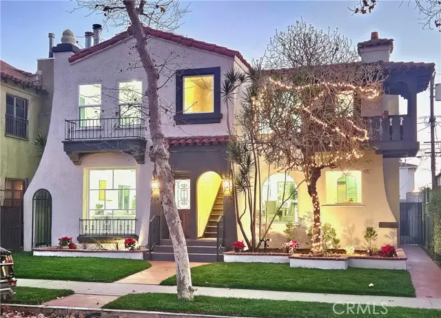 3104 W 43rd Place, Los Angeles, CA 90008 - #3