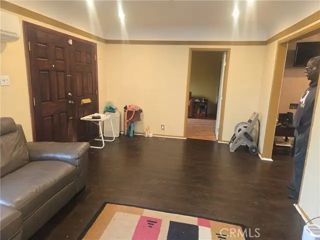 1901 W 77th, Los Angeles, CA 90047 - #3