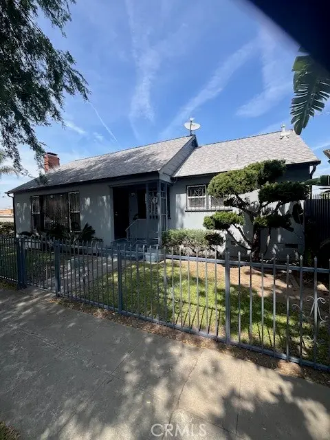 2121 W 70th, Los Angeles, CA 90047