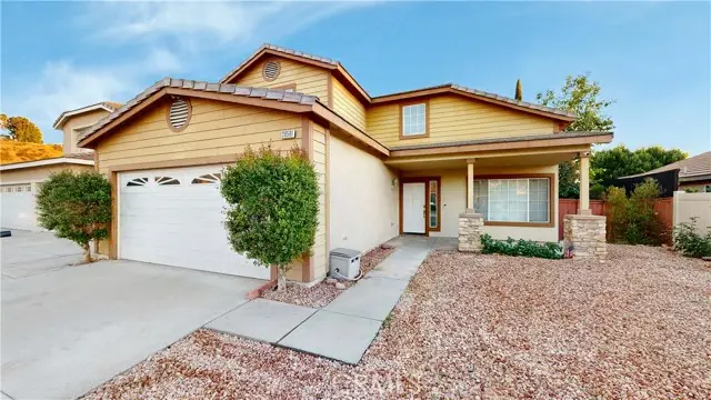 28581 Cantebury Way, Highland, CA 92346 - Image #2