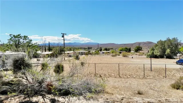 61956 Mountain View Circle, Joshua Tree, CA 92252 - Image #2