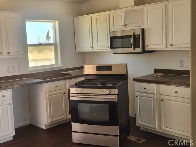 60824 Stagemans Road, Landers, CA 92285 - Image #2