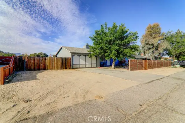 17152 Schollview Avenue, Palmdale, CA 93591 - #2