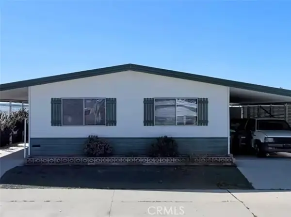1111 W Johnston Avenue, Hemet, CA 92543