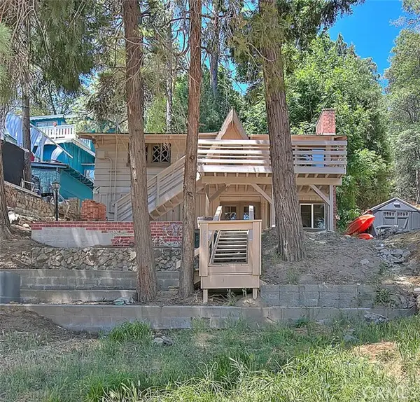 486 Thousand Pines Road, Crestline, CA 92325
