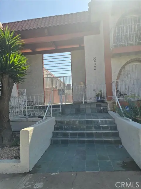 852 W Beach Avenue #4, Inglewood, CA 90302 - #3