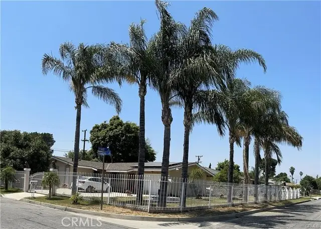 432 N Sage Avenue, Rialto, CA 92376 - Image #2