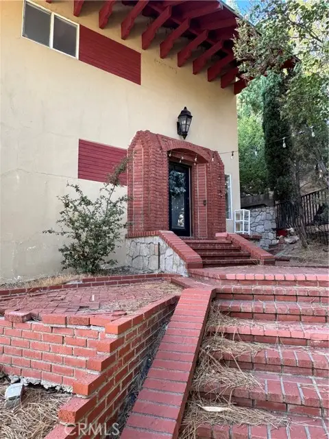 27914 West Shore Rd, Lake Arrowhead, CA 92352 - Image #2