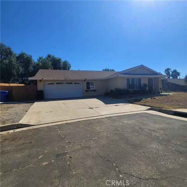 7600 Live Oak Dr, Jurupa Valley, CA 92509 - Image #2