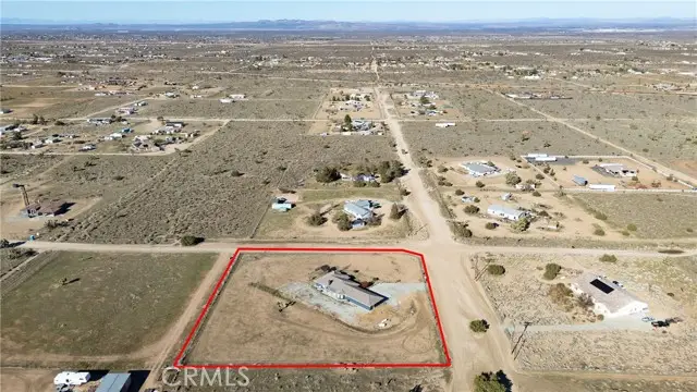 6895 Coyote Rd, Phelan, CA 92371 - #3