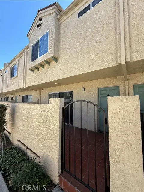 401 W 220th #18 Street, Carson, CA 90745 - Image #3