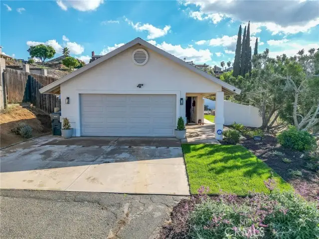 14235 Judy Ann Drive, Riverside, CA 92503 - Image #3