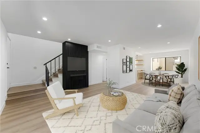 10219 Pinewood #2, Tujunga, CA 91042 - #2