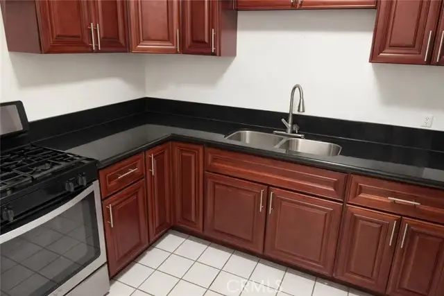 1226 Sunkist Circle, Corona, CA 92882 - #2