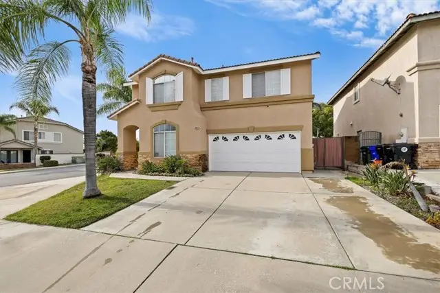 5814 Pine Valley Dr, Fontana, CA 92336 - Image #2
