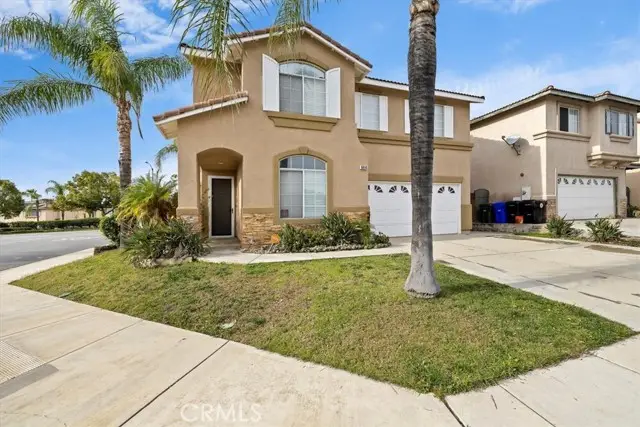 5814 Pine Valley Dr, Fontana, CA 92336 - Image #3