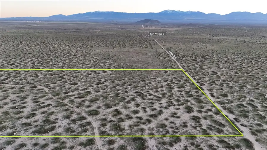 230 W Avenue N, Palmdale, CA 93551 - #2