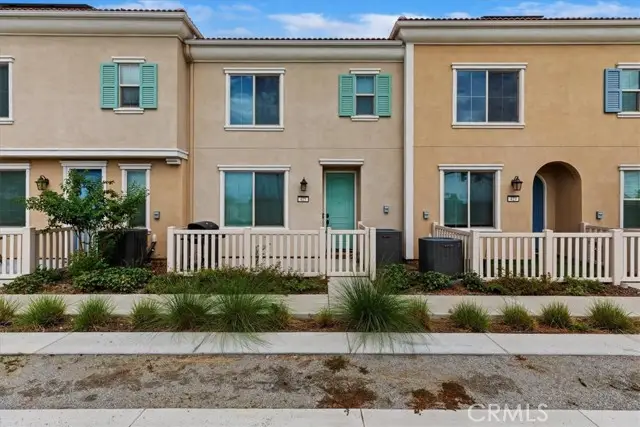 425 N Beechwood, Rialto, CA 92376 - #2