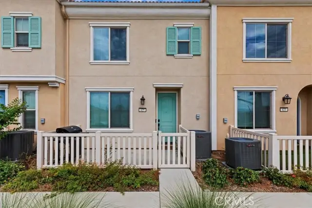 425 N Beechwood, Rialto, CA 92376 - #3