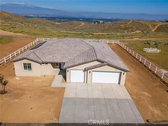 13744 Seven Hills Dr, Riverside, CA 92503 - #1