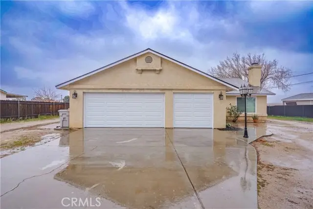 19228 Live Oak, Hesperia, CA 92345 - #2