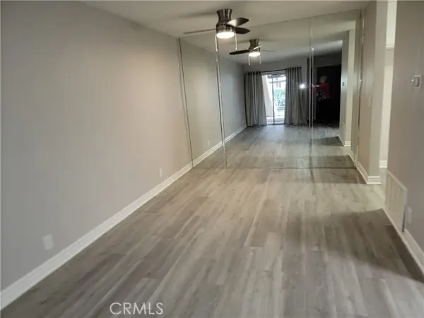 470 N Villa Court #107, Palm Springs, CA 92262