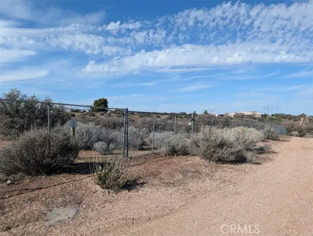 21 Atsina, Phelan, CA 92371 - #3