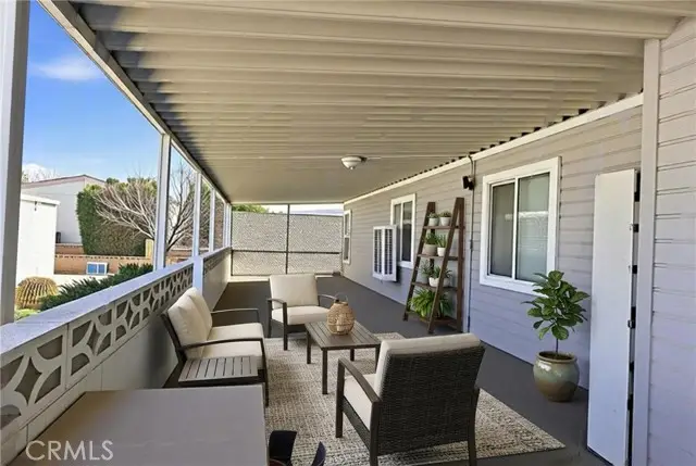 930 S. Santa Victoria, Hemet, CA 92543 - #2