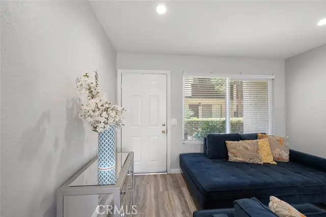 1077 Santo Antonio #47, Colton, CA 92324 - #3