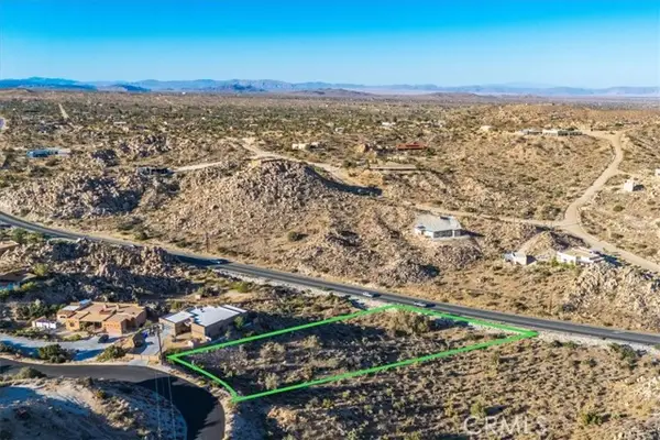 596 Buena Suerte Road, Yucca Valley, CA 92284
