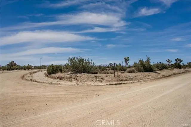 999 Grand Avenue, Yucca Valley, CA 92284 - Image #2
