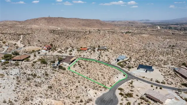 999 Mandarin Road, Yucca Valley, CA 92284 - Image #3