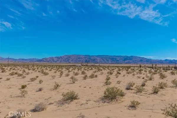 3888 Desert Heights Drive, Twentynine Palms, CA 92277