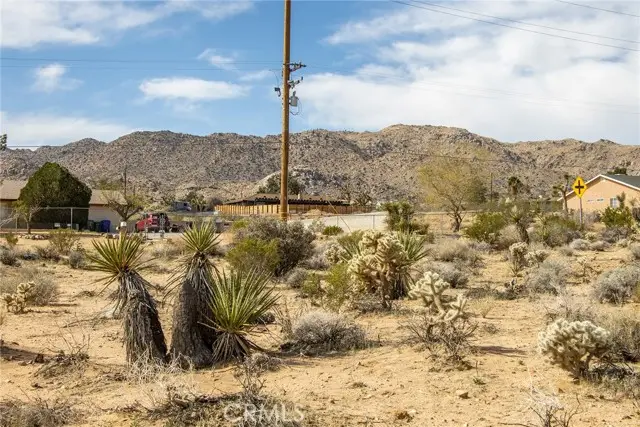 7276 Encina Road, Joshua Tree, CA 92252 - Image #3