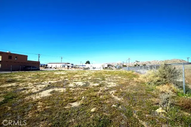 7243 Mohawk Trail, Yucca Valley, CA 92284 - Image #2