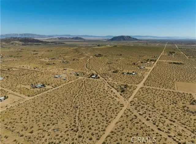 1690 Cambria Avenue, Landers, CA 92285 - Image #3