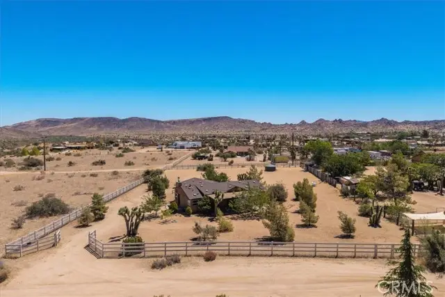 5175 Tom Mix Road, Pioneertown, CA 92268 - Image #2