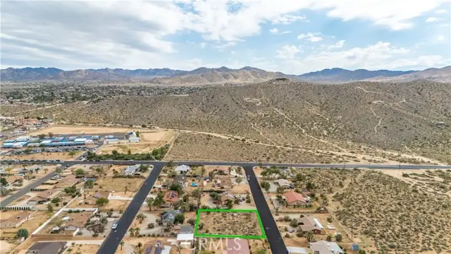 7625 Hilton Avenue, Yucca Valley, CA 92284 - #3