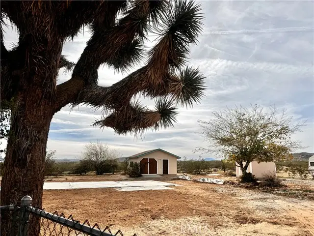 382 Bowman Trail, Landers, CA 92285 - Image #1